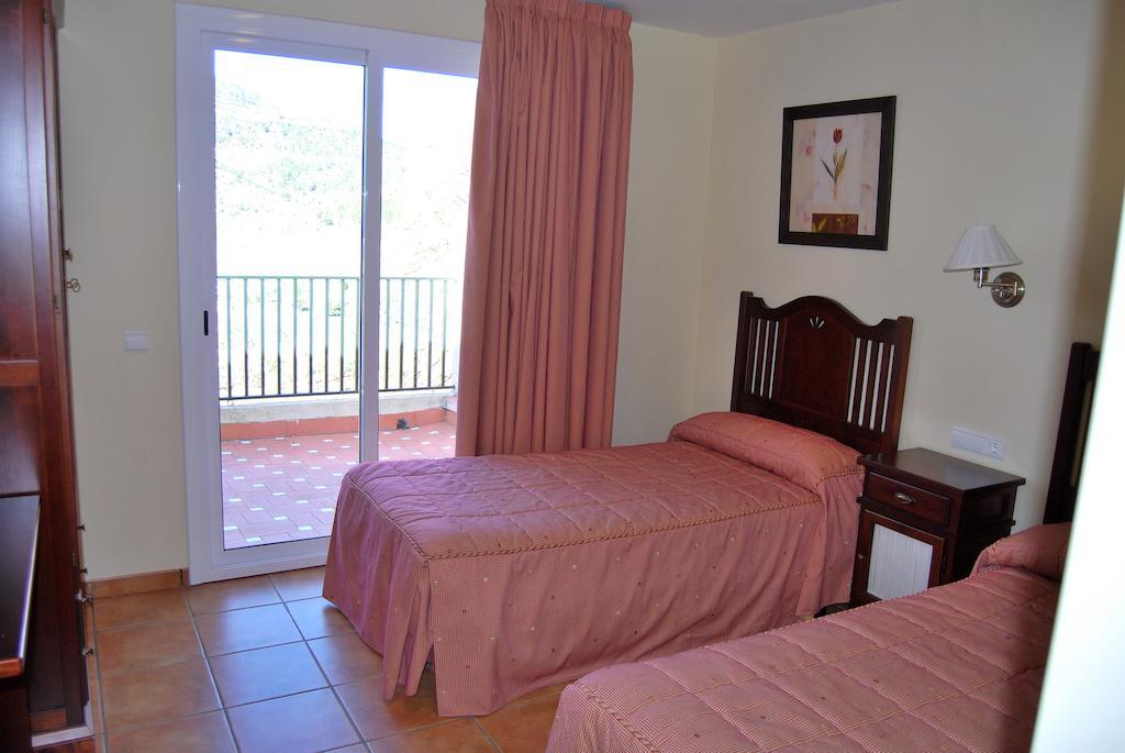 La Piedra Del Mediodia Hotell Cirat Rom bilde