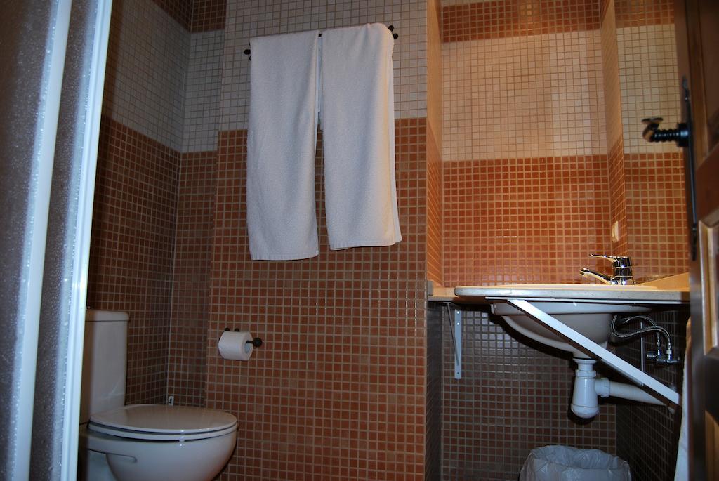 La Piedra Del Mediodia Hotell Cirat Rom bilde