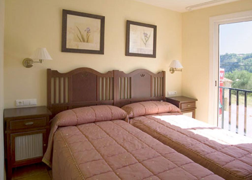 La Piedra Del Mediodia Hotell Cirat Rom bilde